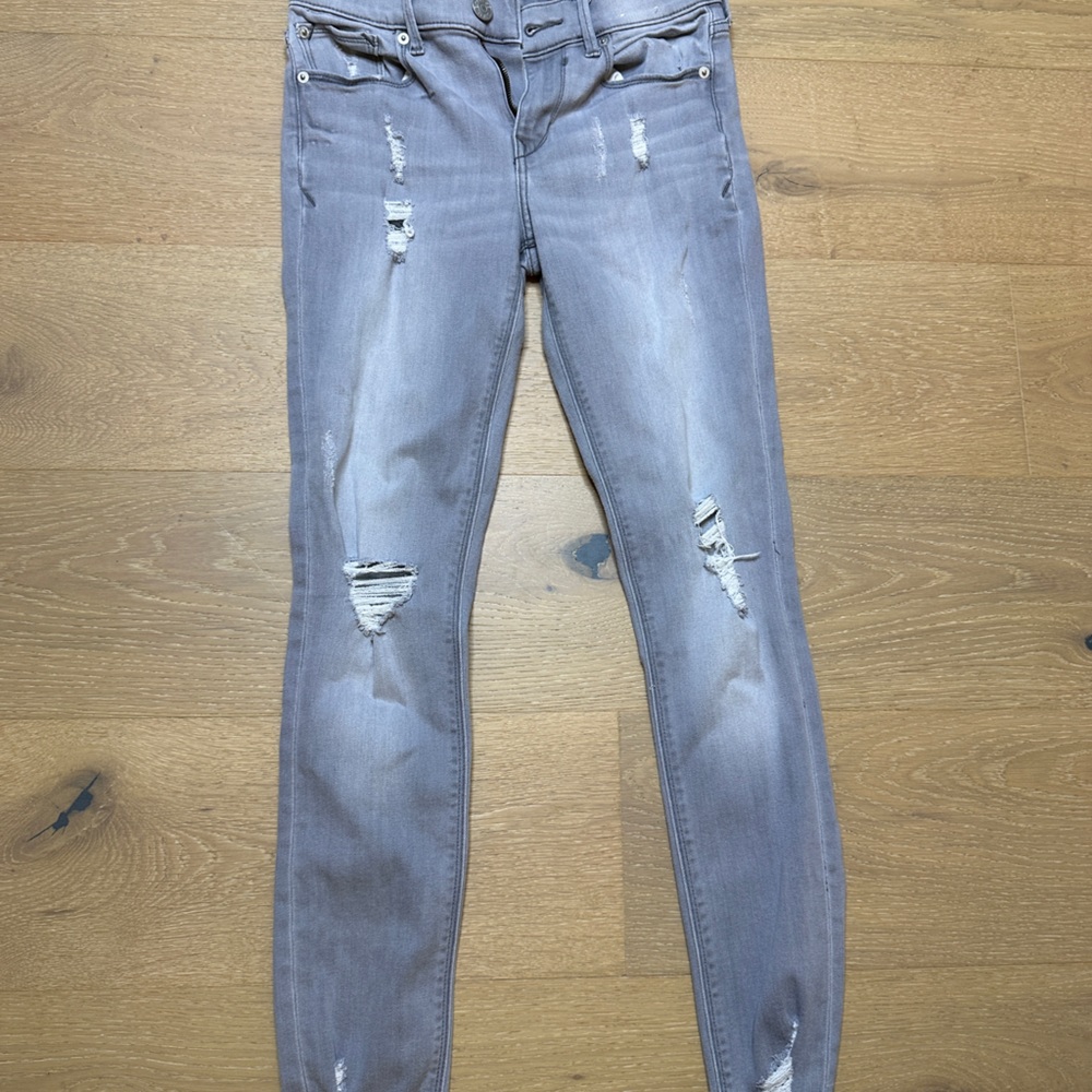 Express Light Gray Distressed   Jeggings